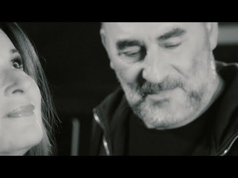 Koncz Zsuzsa - Kulka János: Szeretni valakit valamiért youtube