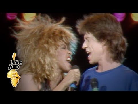 Az örökéletű rocksztár és a mindig bombanő - nem rossz kombó. youtube