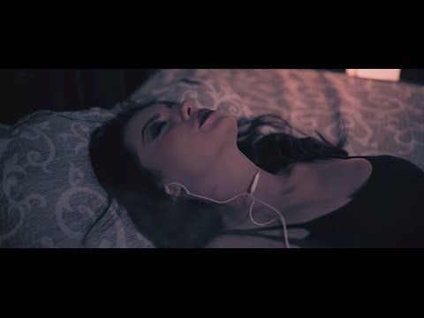 Kedvenc együttesem a Kamelot, már többször voltam koncerten is. :)  youtube
