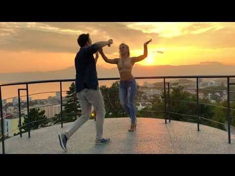 Egy kis SALSA neked. :) youtube
