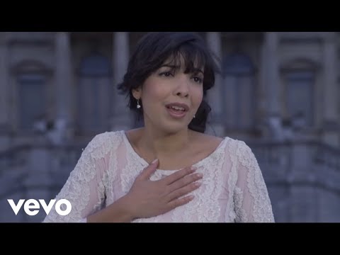 Indila - Tourner Dans Le Vide youtube