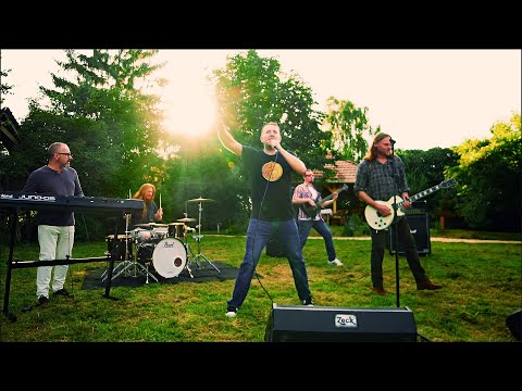 Csak néha tapsol :D youtube