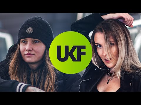 Kellemes, bármikor jól esik meghallgatni 😊 youtube