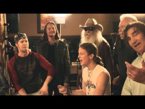 Szeretem az acapellát is a countryt is.  youtube